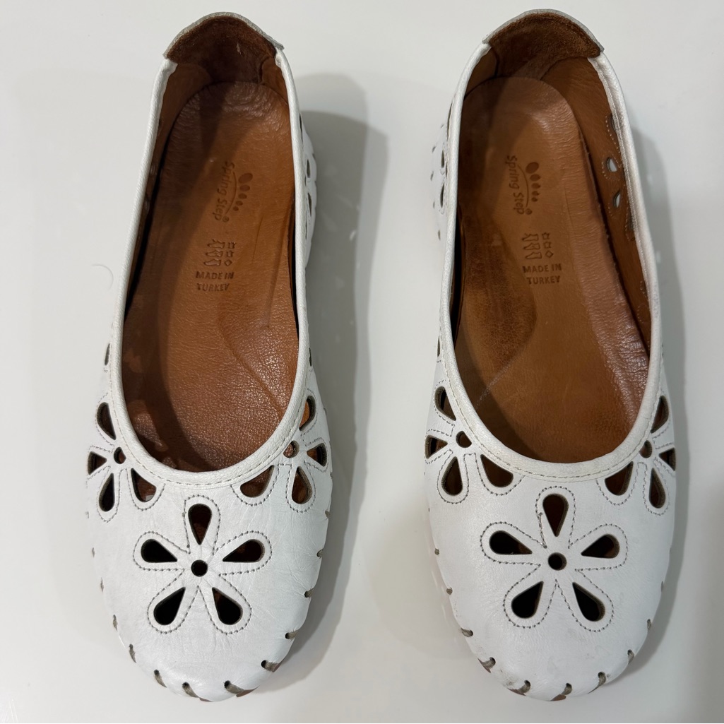 Spring Step Rayely White Leather Floral Cutout Ballet Flats Comfort Shoes 37
